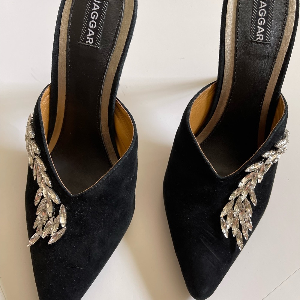 NEW JAGGAR EMBELLISHED MULES